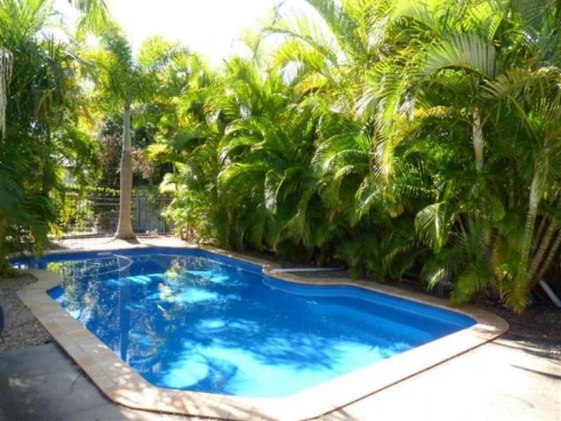 2 Woralie Way, Urraween QLD 4655