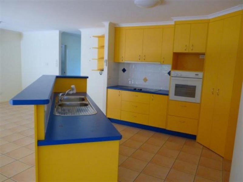 2 Woralie Way, Urraween QLD 4655
