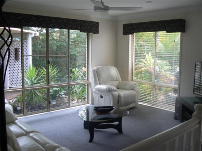 7 Boleyn Place, Torquay QLD 4655