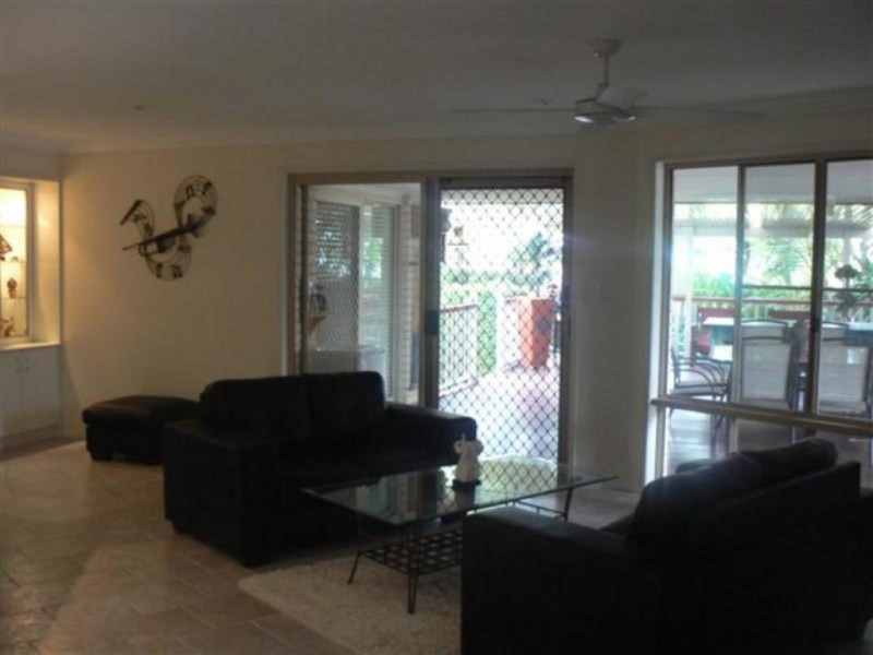 7 Boleyn Place, Torquay QLD 4655