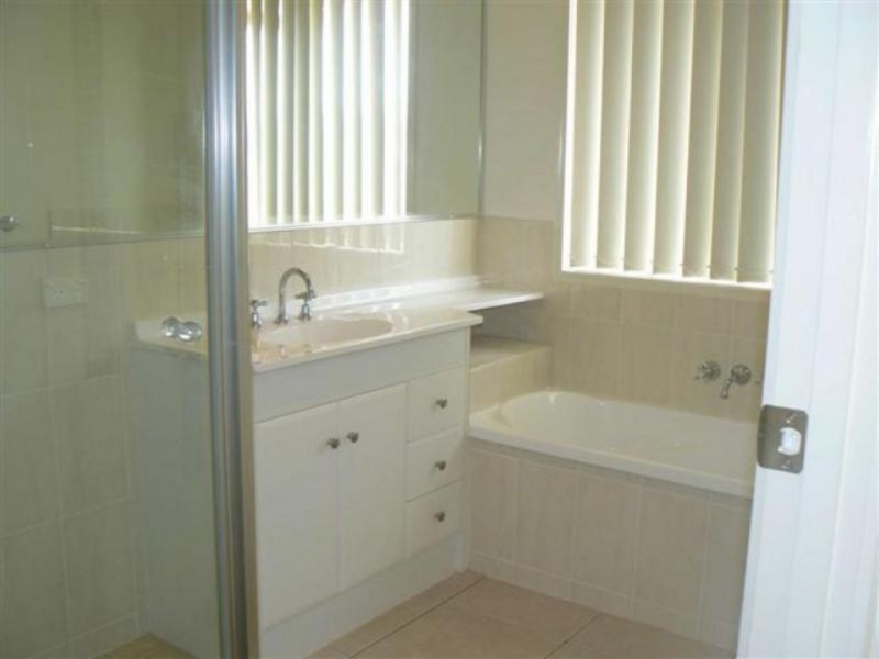 27 Cromdale Circuit, Kawungan QLD 4655