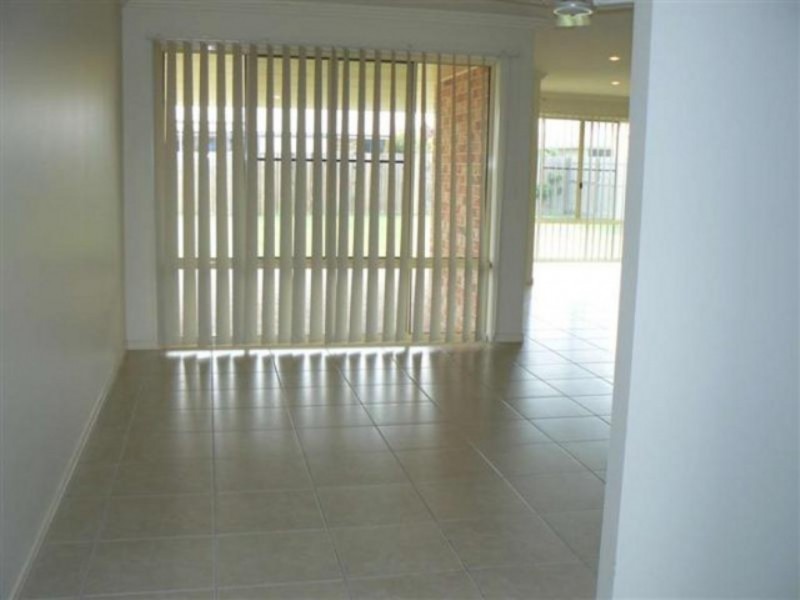 27 Cromdale Circuit, Kawungan QLD 4655