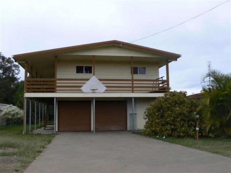 82 Bideford Street, Torquay QLD 4655