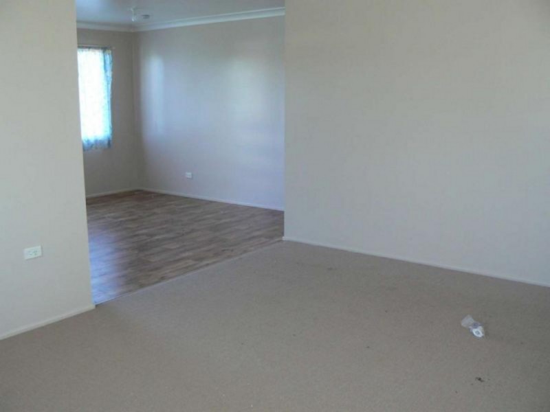 82 Bideford Street, Torquay QLD 4655