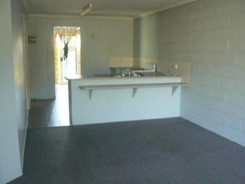 2/53 Beach Road, Pialba QLD 4655