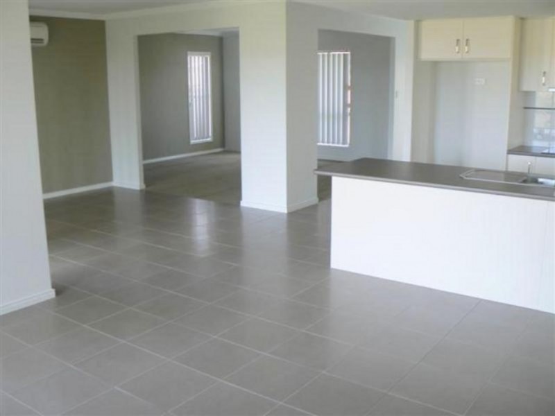 49 Bayswater Drive, Urraween QLD 4655