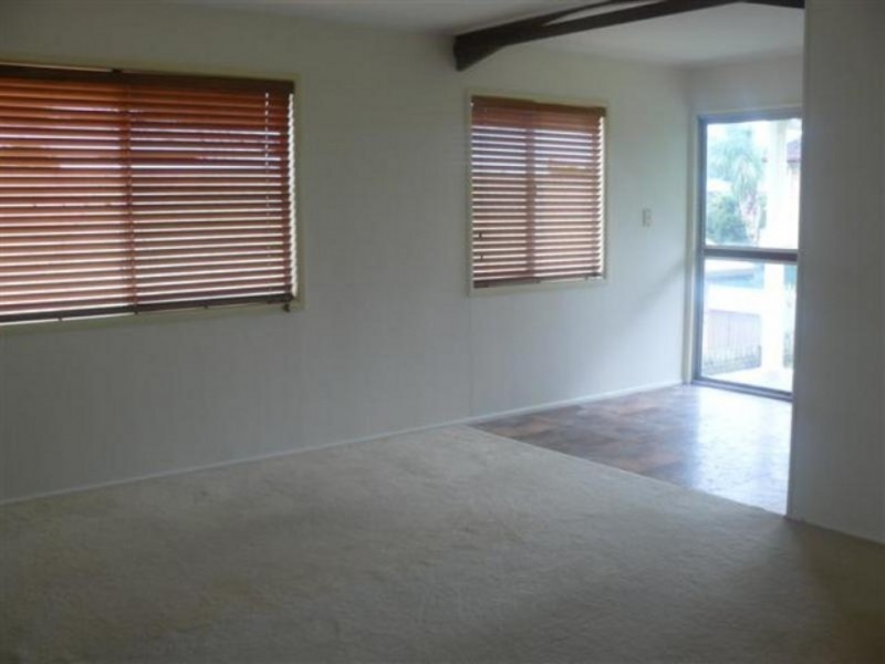 32 Romney Street, Pialba QLD 4655