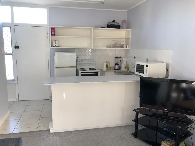 8/374 Esplanade, Torquay QLD 4655