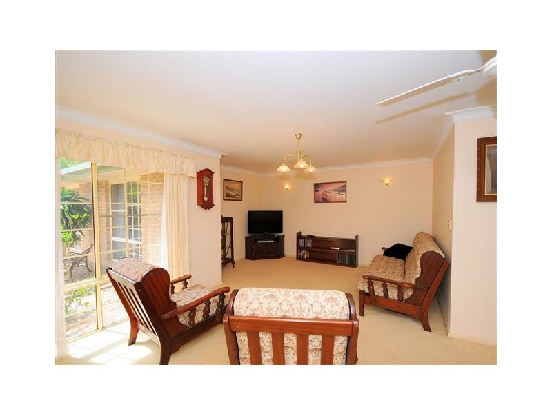 57 Barranjoey Dr, Sunshine Acres QLD 4655