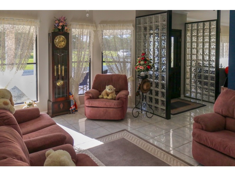 157 Condor Dr, Sunshine Acres QLD 4655