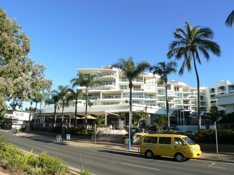 Unit 101/569 Esplanade, Urangan QLD 4655