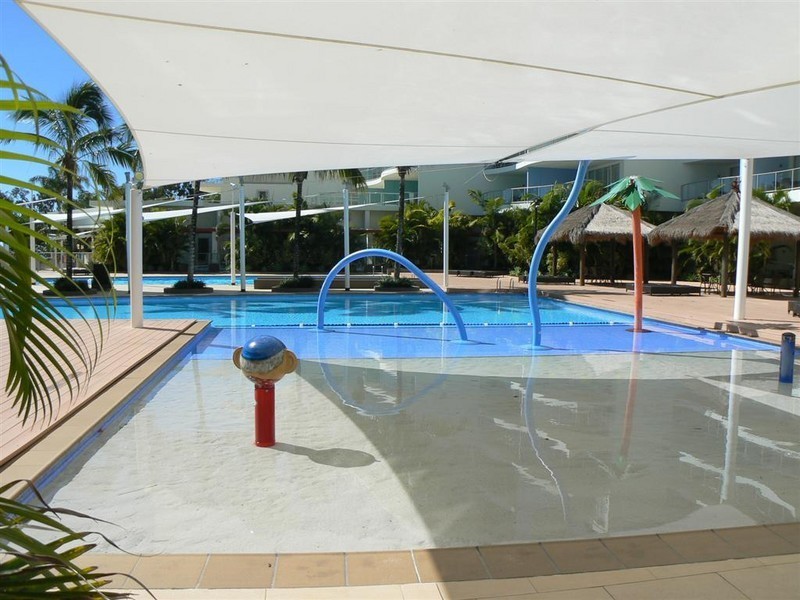 Unit 101/569 Esplanade, Urangan QLD 4655