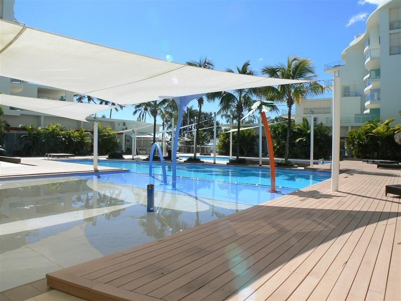 Unit 101/569 Esplanade, Urangan QLD 4655