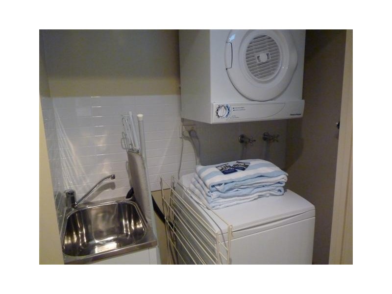 Unit 101/569 Esplanade, Urangan QLD 4655