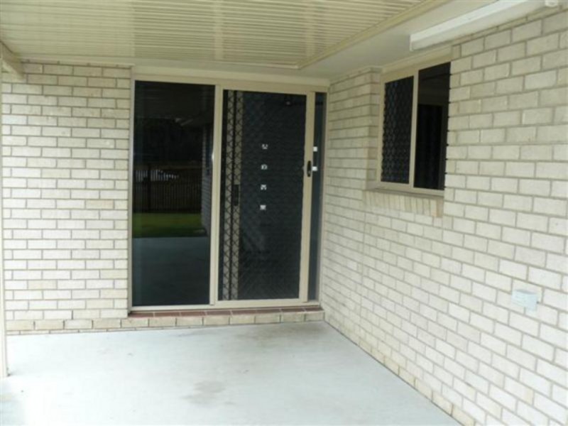 44 Moonstone Drive, Urangan QLD 4655