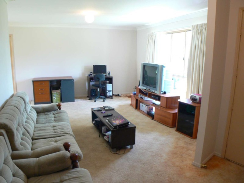 66 Caddy Avenue, Urraween QLD 4655