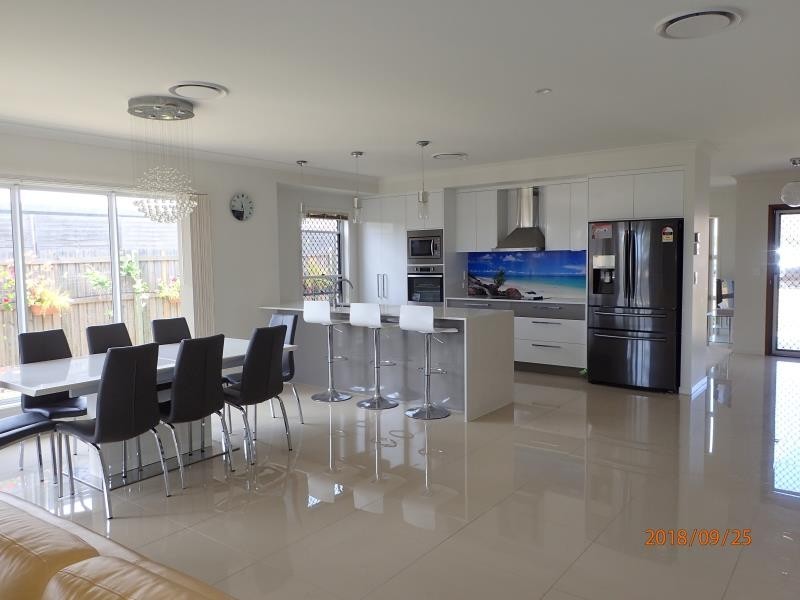 30 Bronte Place, Urraween QLD 4655