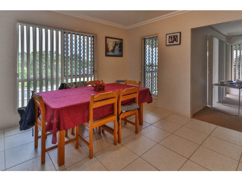 27 Gundesen Drive, Urraween QLD 4655