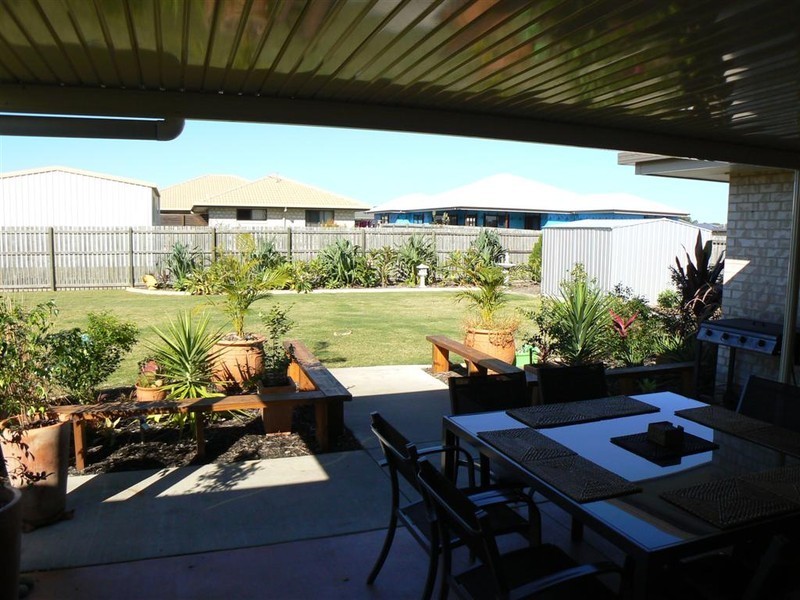 31 Pembridge Circuit, Urraween QLD 4655