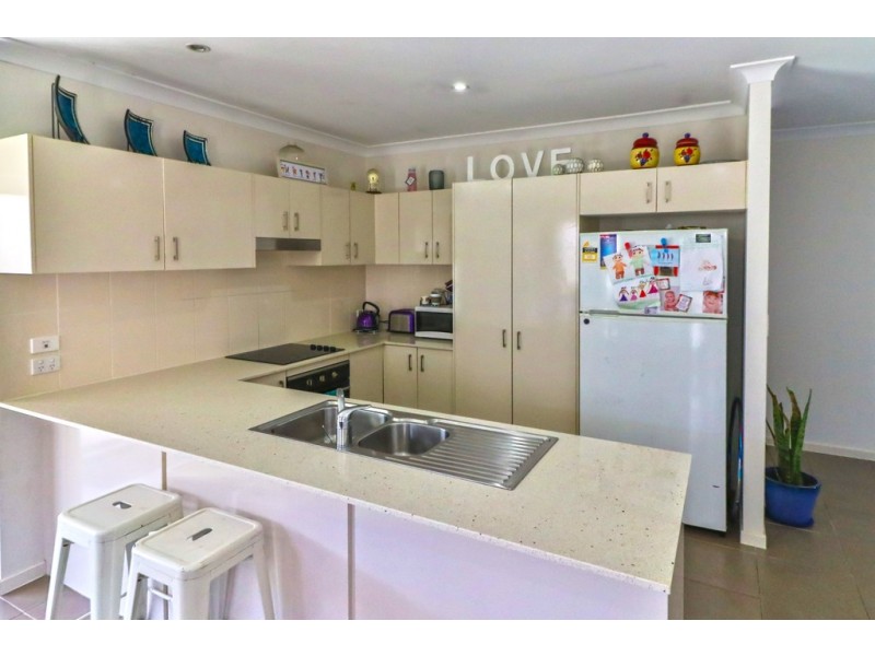 42 Morgan Circuit, Urraween QLD 4655