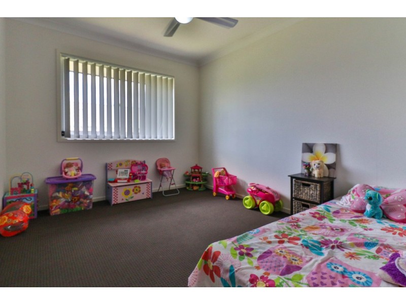 42 Morgan Circuit, Urraween QLD 4655