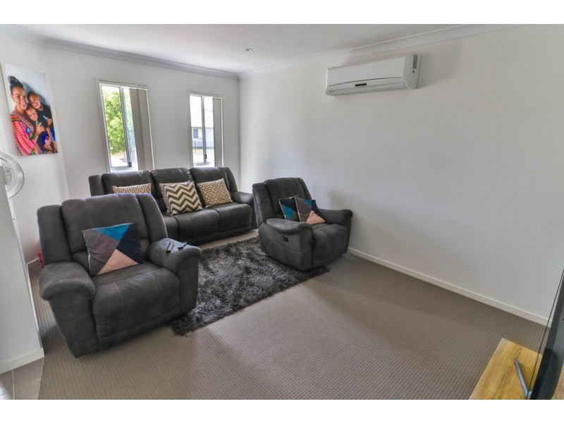 14 Morgan Circuit, Urraween QLD 4655
