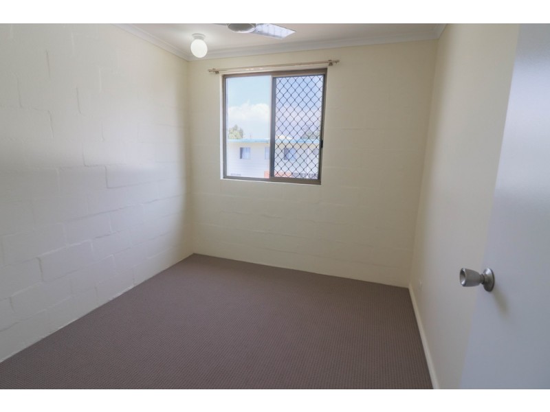 3/445 Esplanade, Torquay QLD 4655