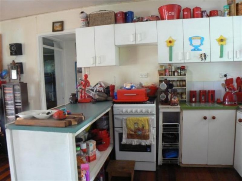 16 Hansen Street, Urangan, Urangan QLD 4655