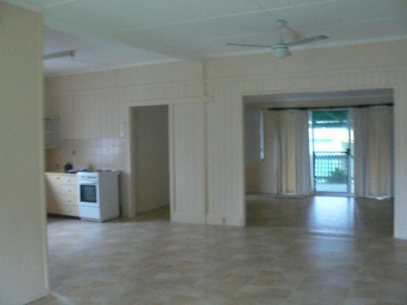 115 Old Maryborough Road, Pialba QLD 4655