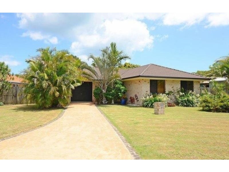 7 Aqualine Drive, Point Vernon QLD 4655