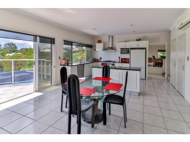 5 Balmoral Court, Urraween QLD 4655