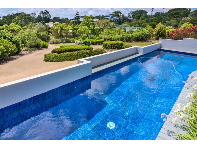 5 Balmoral Court, Urraween QLD 4655