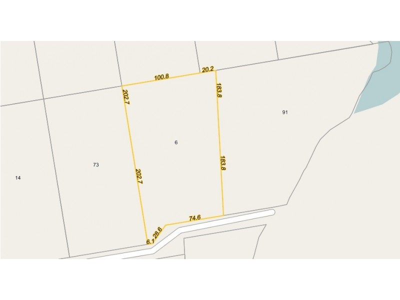 6 Shore Road East, Urangan QLD 4655