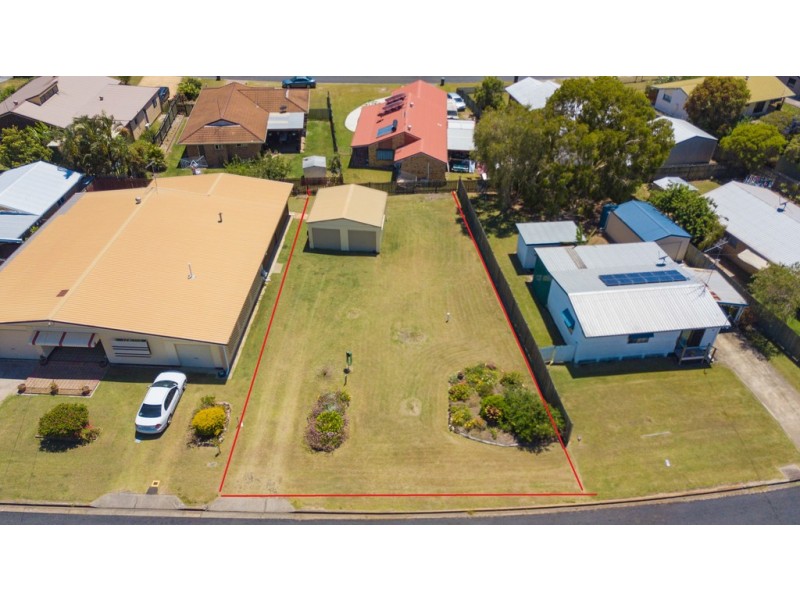 10 Holiday Parade, Scarness QLD 4655