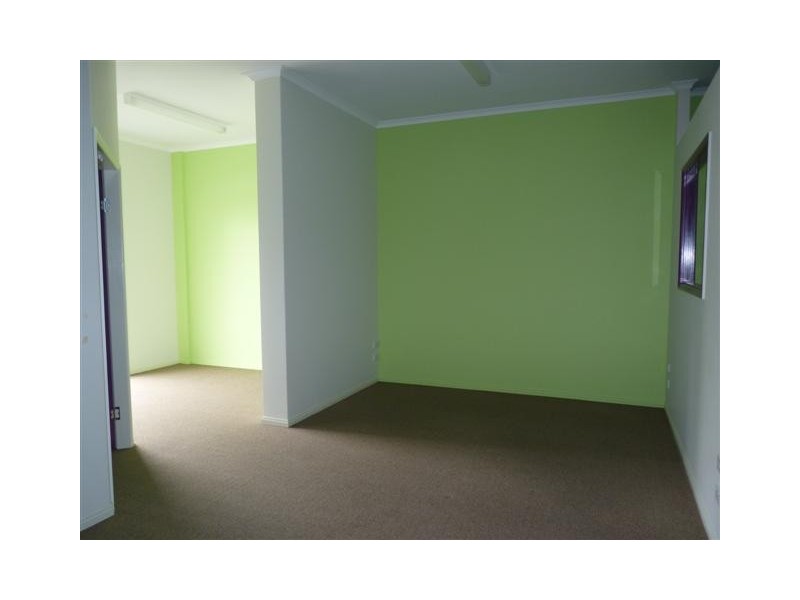 2 Coral Street, Urangan QLD 4655