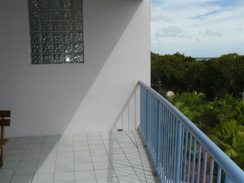 31/386 4th Fl Esplanade, Torquay QLD 4655