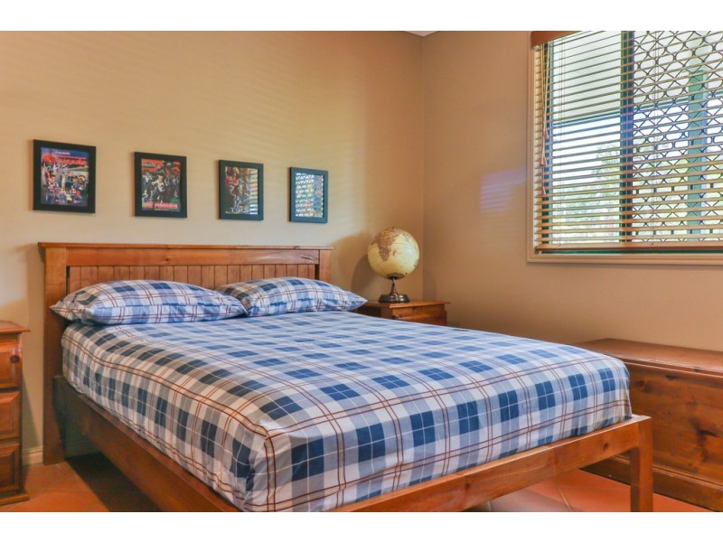 140 Bideford Street, Torquay QLD 4655