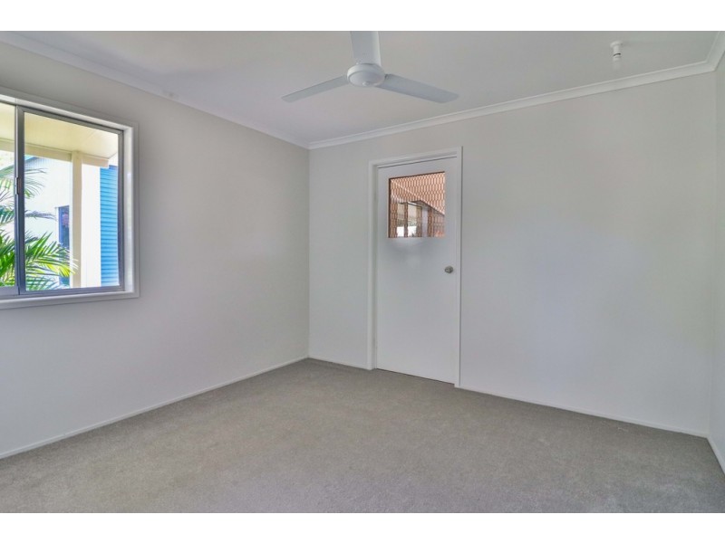 16 Johnston Boulevard, Urraween QLD 4655