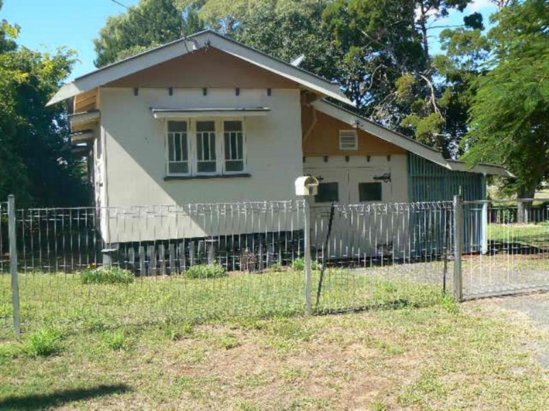 8 Stephenson, Scarness QLD 4655