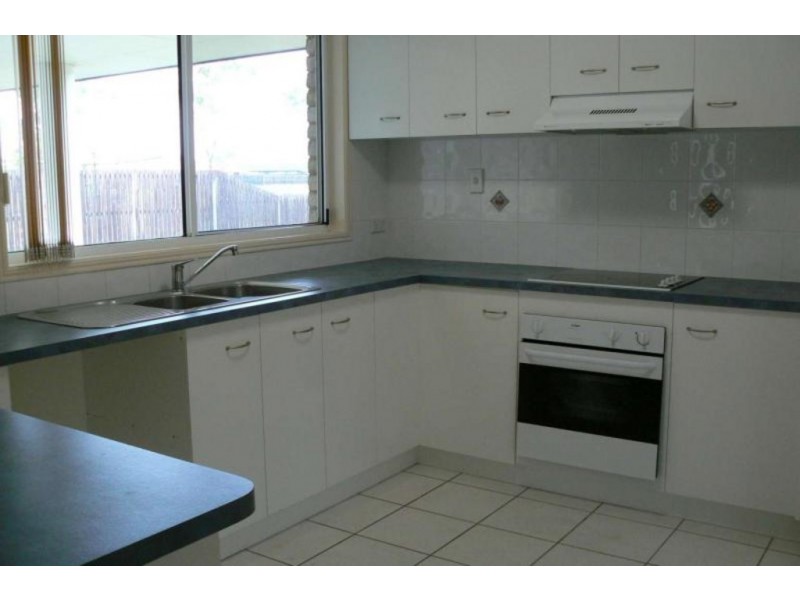 10 Wodalla Mews, Point Vernon QLD 4655