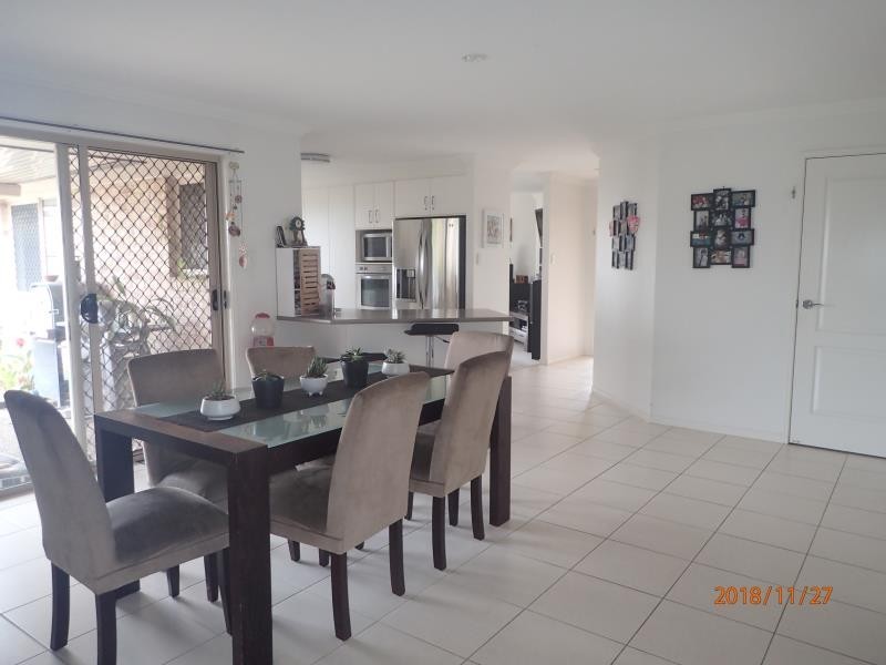 7 Picadilly Cct, Urraween QLD 4655