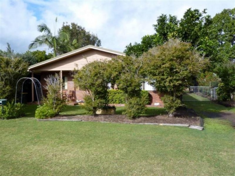 16 Hythe Street, Pialba QLD 4655