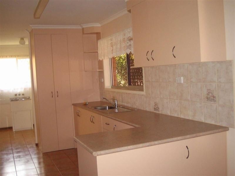 34 South Street, Urangan QLD 4655