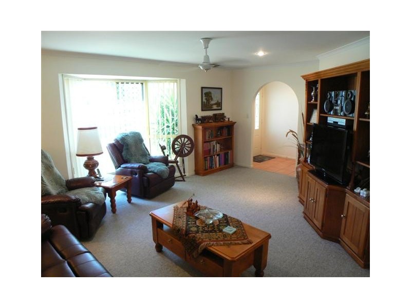 17 Mcliver St, Kawungan QLD 4655