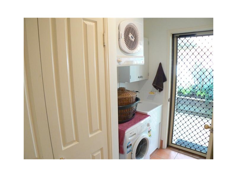 17 Mcliver St, Kawungan QLD 4655