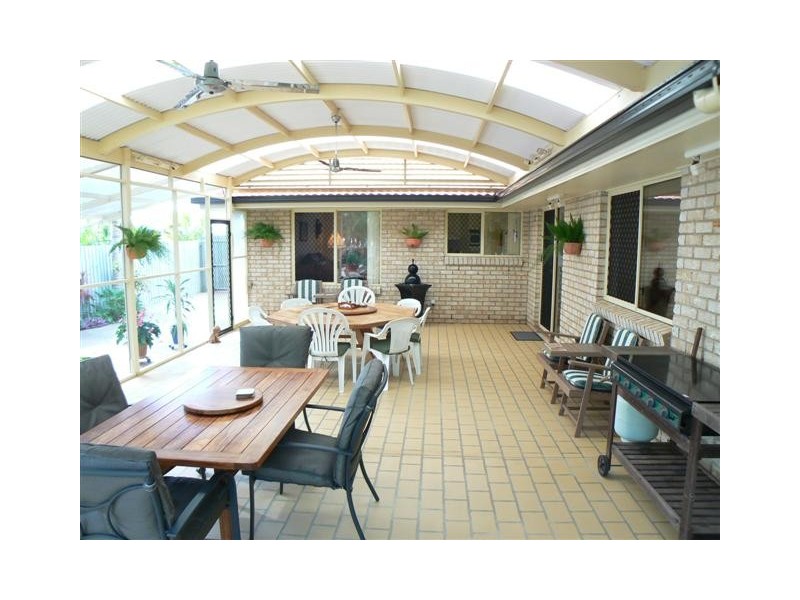 17 Mcliver St, Kawungan QLD 4655