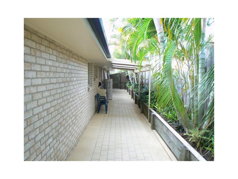 17 Mcliver St, Kawungan QLD 4655