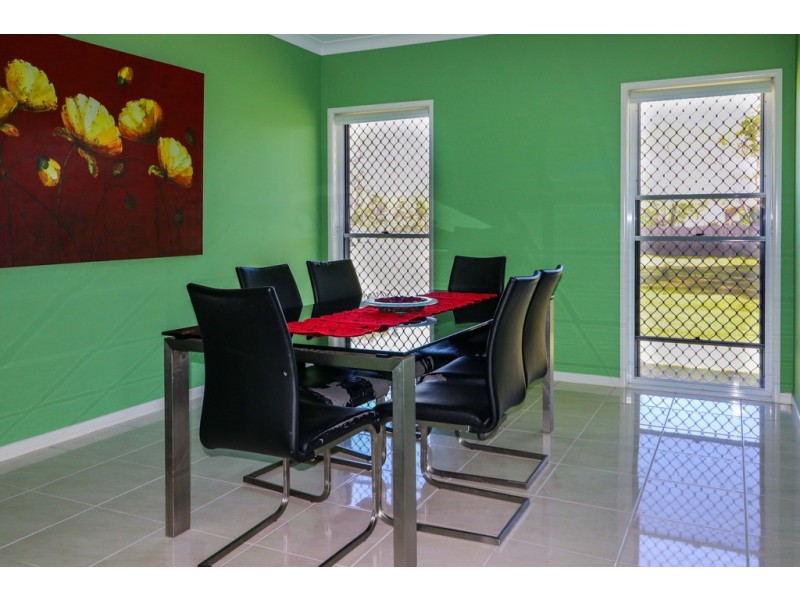 16 Kingsbarn Drive, Wondunna QLD 4655