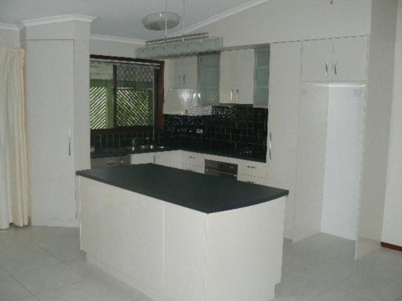 7 Melong Street, Scarness QLD 4655