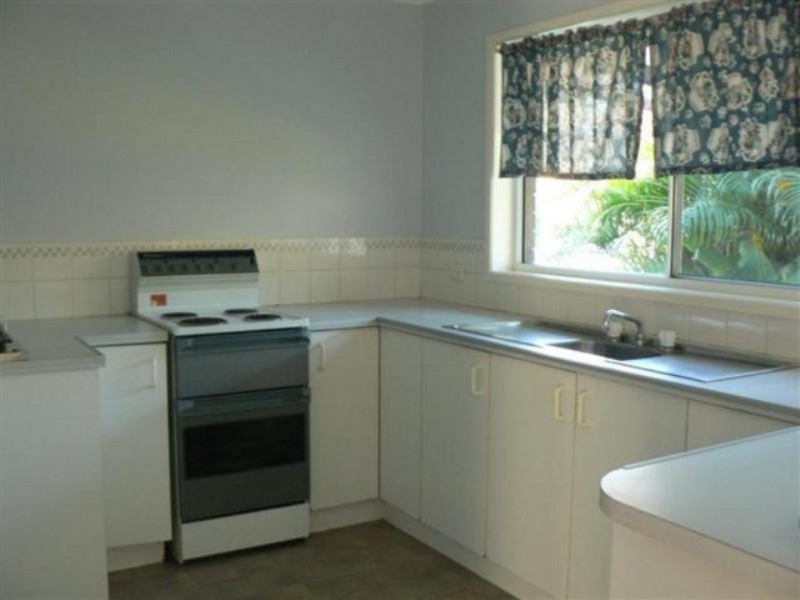 23 Southerden Street, Torquay QLD 4655